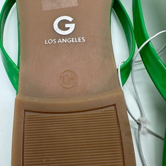 GBC Los Angeles Glossy Green Flip Flop Sandals NWOT Size 10 - Picture 6 of 6